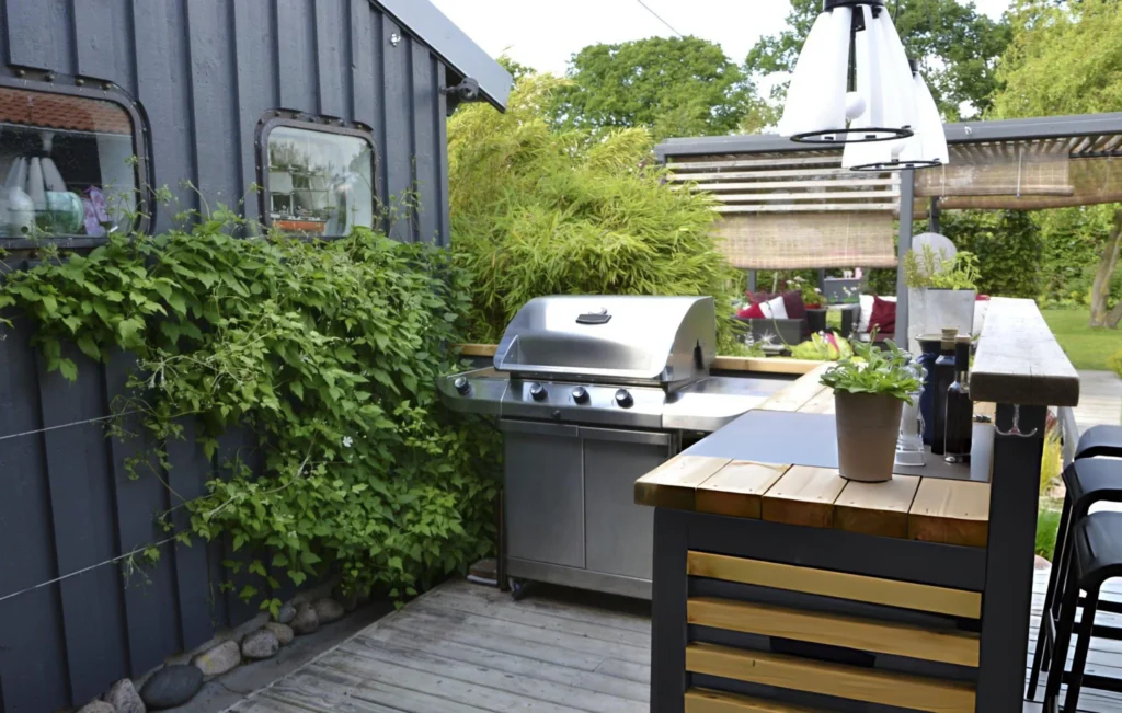 Outdoor Kitchens and Fire Pits